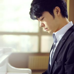 97夜夜澡人人爽
